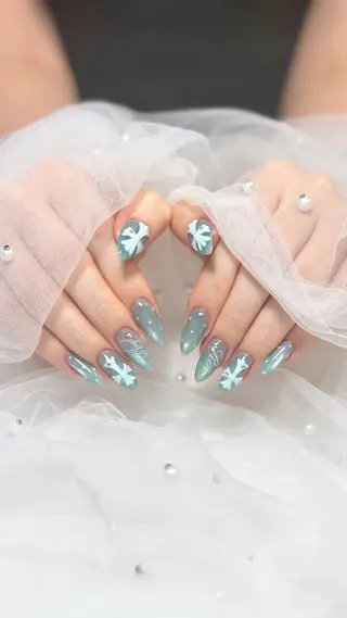 ネイル hitomi 🎀所沢ネイルサロンのネイルデザイン