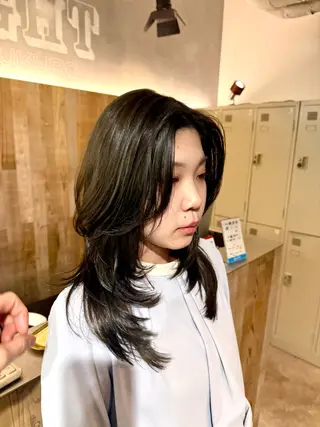 セミロング カラー 色気レイヤー& ショートはお任せ🌟のヘアスタイル