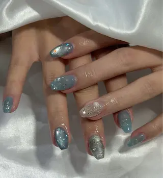 ネイル LAVISH nanamiのネイルデザイン