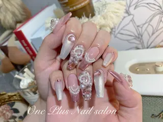 ネイル One Plus Nail Salonのネイルデザイン