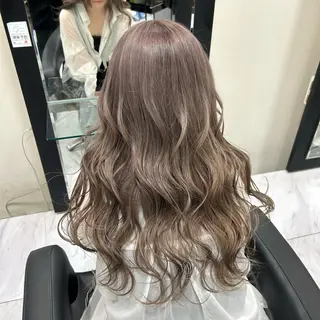 セミロング カラー 🫧💞ハイトーン 瀧田 菜々花🦄🫧のヘアスタイル