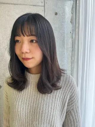 セミロング 小林実愛/ ハイトーン/心斎橋/のヘアスタイル
