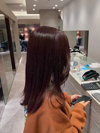 セミロング カラー サキ🤍ハイトーン 🪩レイヤーカットのヘアスタイル