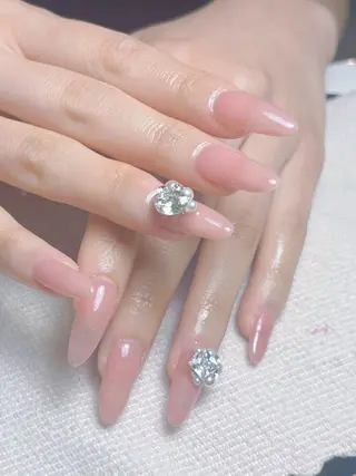 セミロング Akina Nail🎀✨のネイルデザイン
