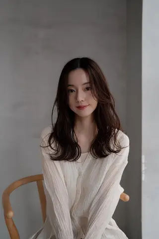 セミロング navile GINZAのヘアスタイル
