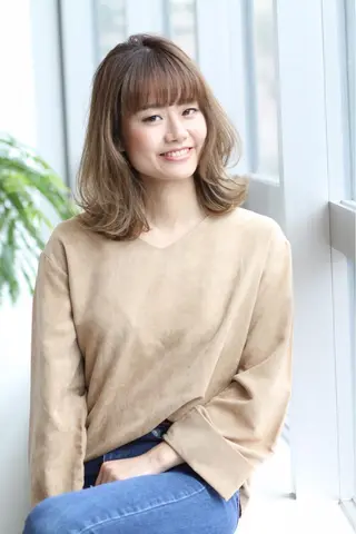 ミディアム 露崎 遼のヘアスタイル