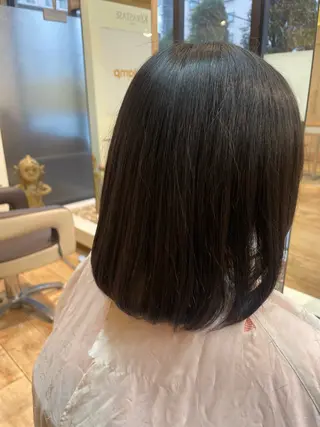 ミディアム 伊藤 未奈のヘアスタイル
