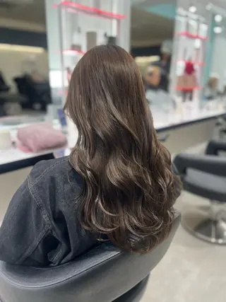 ロング レイヤー/ダブルカラ ー🎀Sayakaのヘアスタイル