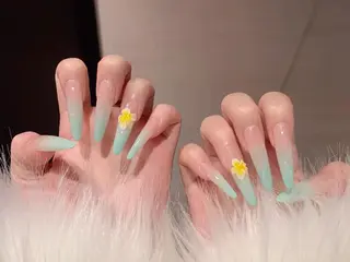 ネイル Luna ✨のネイルデザイン
