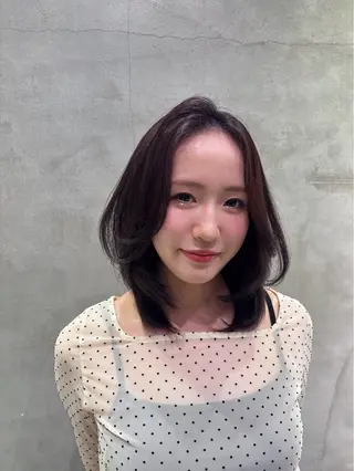 ミディアム Londnaitre /Miriaのヘアスタイル