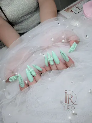 ネイル IRO Nail Studioのネイルデザイン