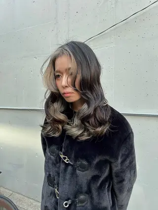 セミロング カラー ヘアアレンジ Inity／ Nina✩.*˚のヘアスタイル