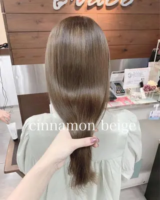 セミロング レイヤー/艶髪カラー 森本くるみのヘアスタイル