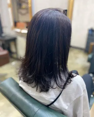 セミロング 勝河 怜楊のヘアスタイル