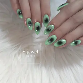 ネイル S. JEWELのネイルデザイン