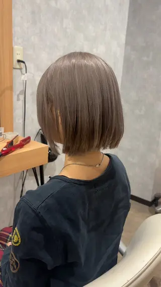 ショート カラー 🌐NATSUMI 🌐【寒色カラー】のヘアスタイル