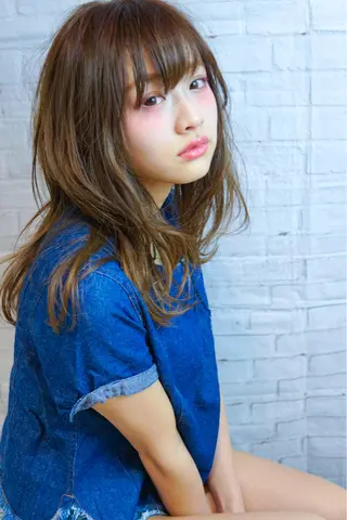 セミロング カラー パーマ 髪質改善、エクステ 山口卓哉のヘアスタイル