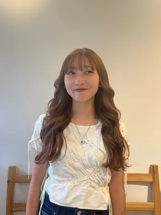 ロング カラー 荒井 茉凜のヘアスタイル