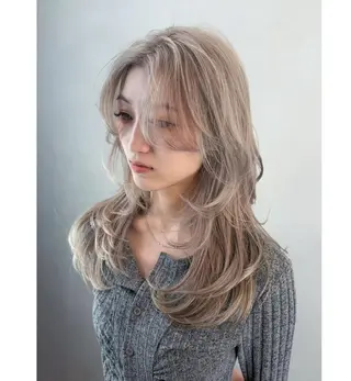 セミロング カラー ITbyALBUM 中野店のヘアスタイル