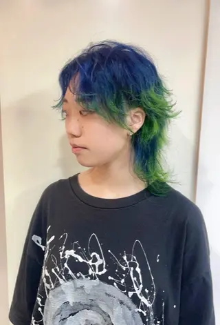 ミディアム カラー 派手髪デザインカラー ヒロカのヘアスタイル