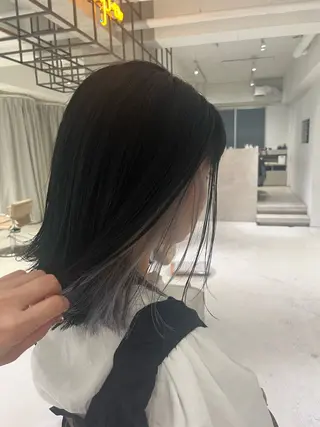 ミディアム Louwe 小島のヘアスタイル