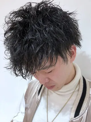 ショート パーマ メンズ メンズヘア特化 崎田 成人のヘアスタイル