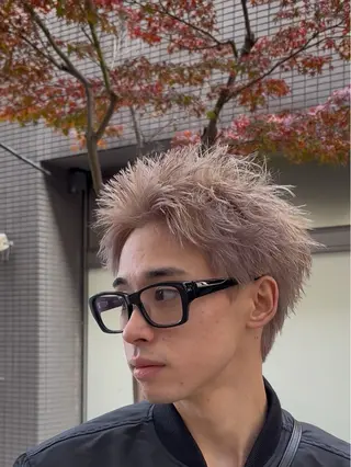 ショート カラー メンズ パーマ特化美容師🔥 フジモト ライのヘアスタイル