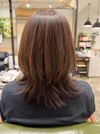 セミロング カラー ひょうどう かおり🐻❄️のヘアスタイル