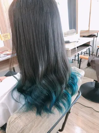 カラー オイカワ ルウのヘアスタイル