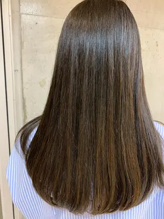 セミロング 髪質改善 makiuchiのヘアスタイル