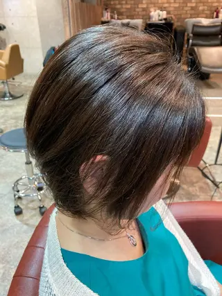 ショート カラー ERIKO Tのヘアスタイル