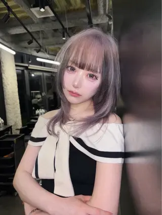 ミディアム カラー jyui/原宿 ハイトーン/デザインのヘアスタイル