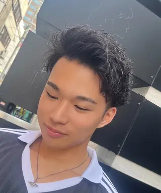 ショート パーマ 松浦 将仁のヘアスタイル