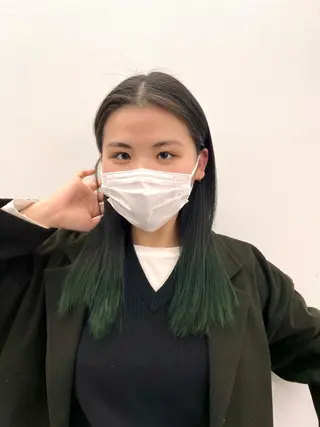 セミロング カラー ハイトーン&髪質改善 &韓国エクステ🤎のヘアスタイル