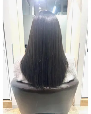 ロング カラー T. kenjiのヘアスタイル
