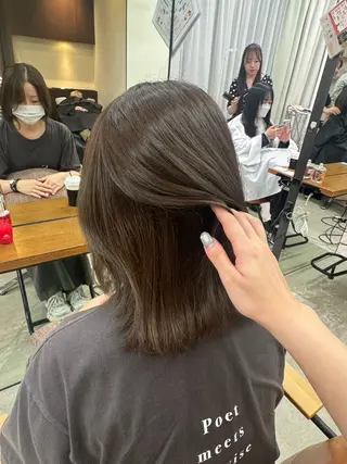 カラー 🩵艶ストレート／ 銀座／mayu🩵のヘアスタイル