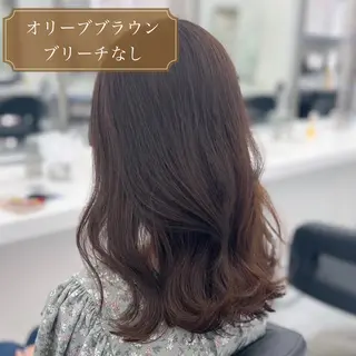 セミロング カラー ヘアアレンジ official TUNE銀座🪞🪽のヘアスタイル