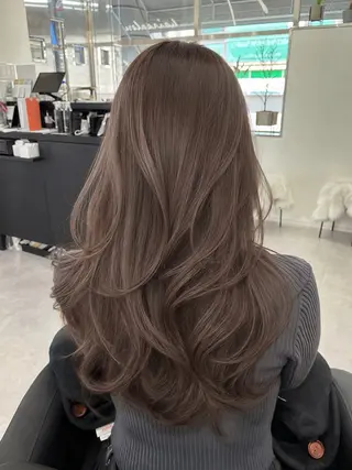 ロング カラー 堀江/透明感 ベージュ/白川幸太のヘアスタイル