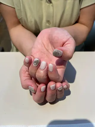 ネイル yoshino TRIOSのネイルデザイン