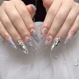 ネイル ENsalon AKIRAのネイルデザイン
