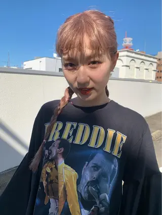ロング カラー wakana/ 柔らかベージュカラーのヘアスタイル