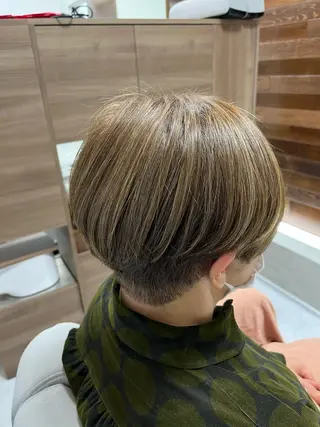 ショート カラー オ ギのヘアスタイル