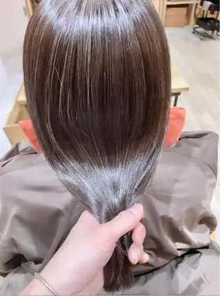 ミディアム カラー ハイライト／艶カラー 大河シンジのヘアスタイル
