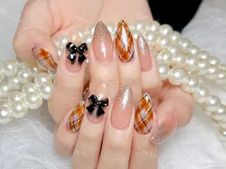 ネイル 🦋 Queenieのネイルデザイン