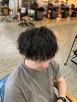 ショート パーマ メンズ 韓国風 くすみカラー パーマKOUKIのヘアスタイル