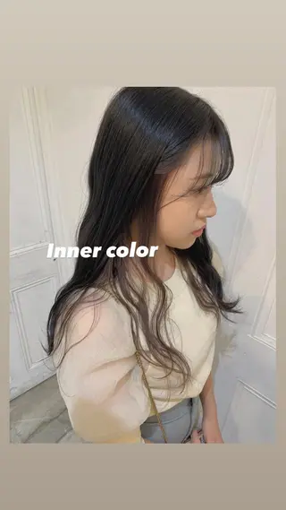 ロング カラー wakana/ 柔らかベージュカラーのヘアスタイル