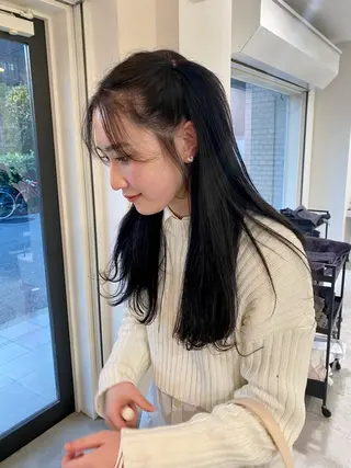 ロング カラー natsune /レイヤーカットのヘアスタイル