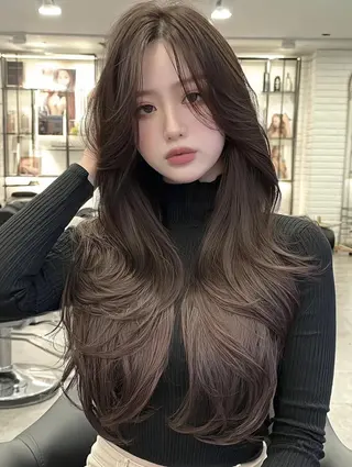 セミロング FOCUS JAPAN4のヘアスタイル