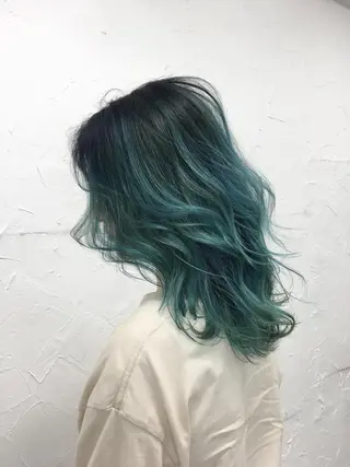 ミディアム 脱!黒髪 ダブルカラー【上野】のヘアスタイル