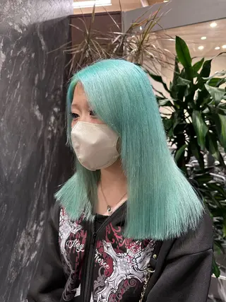セミロング カラー 💋ハイトーンデザイ ンヘア💋A'nyuのヘアスタイル